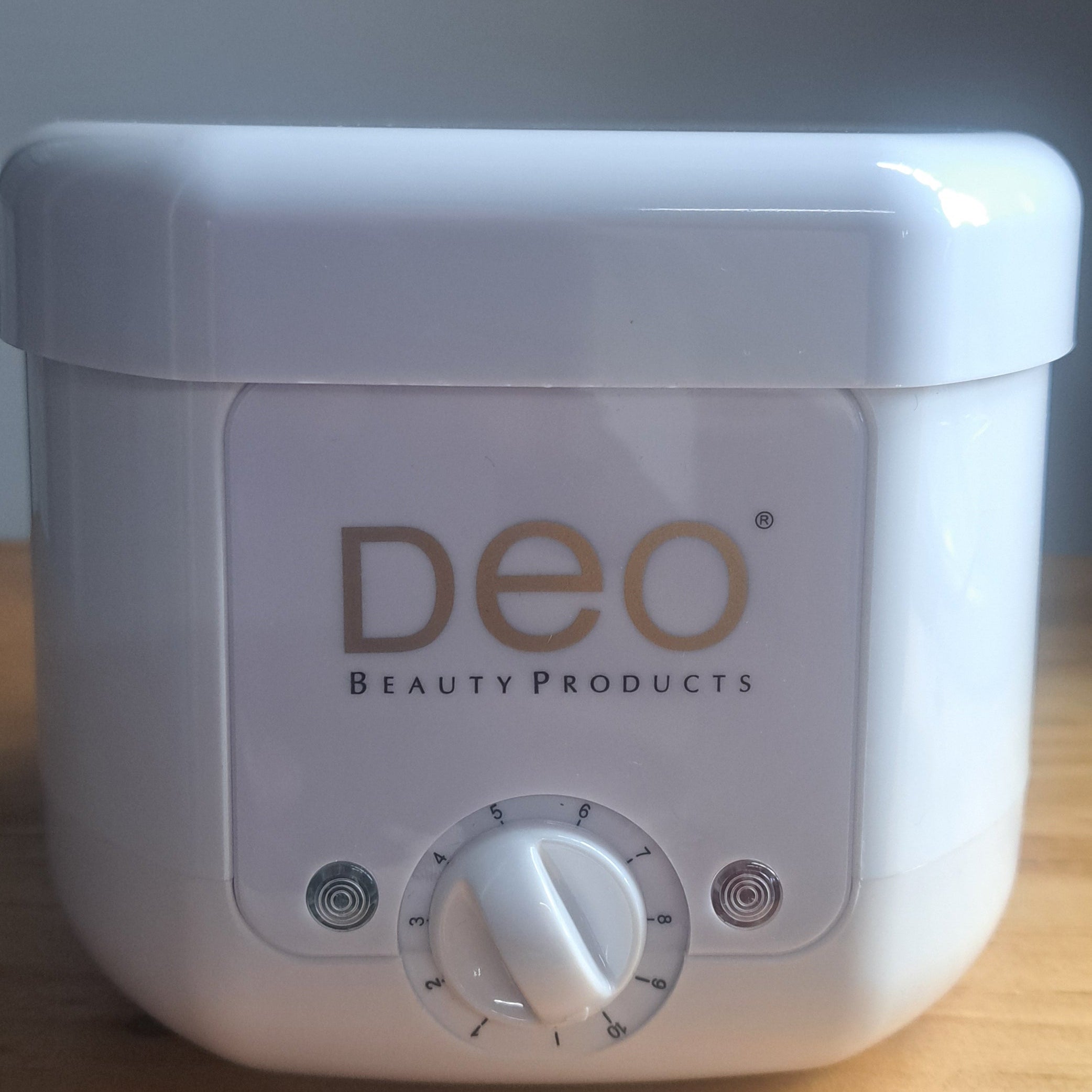 Mini Wax Warmer bombshell wax