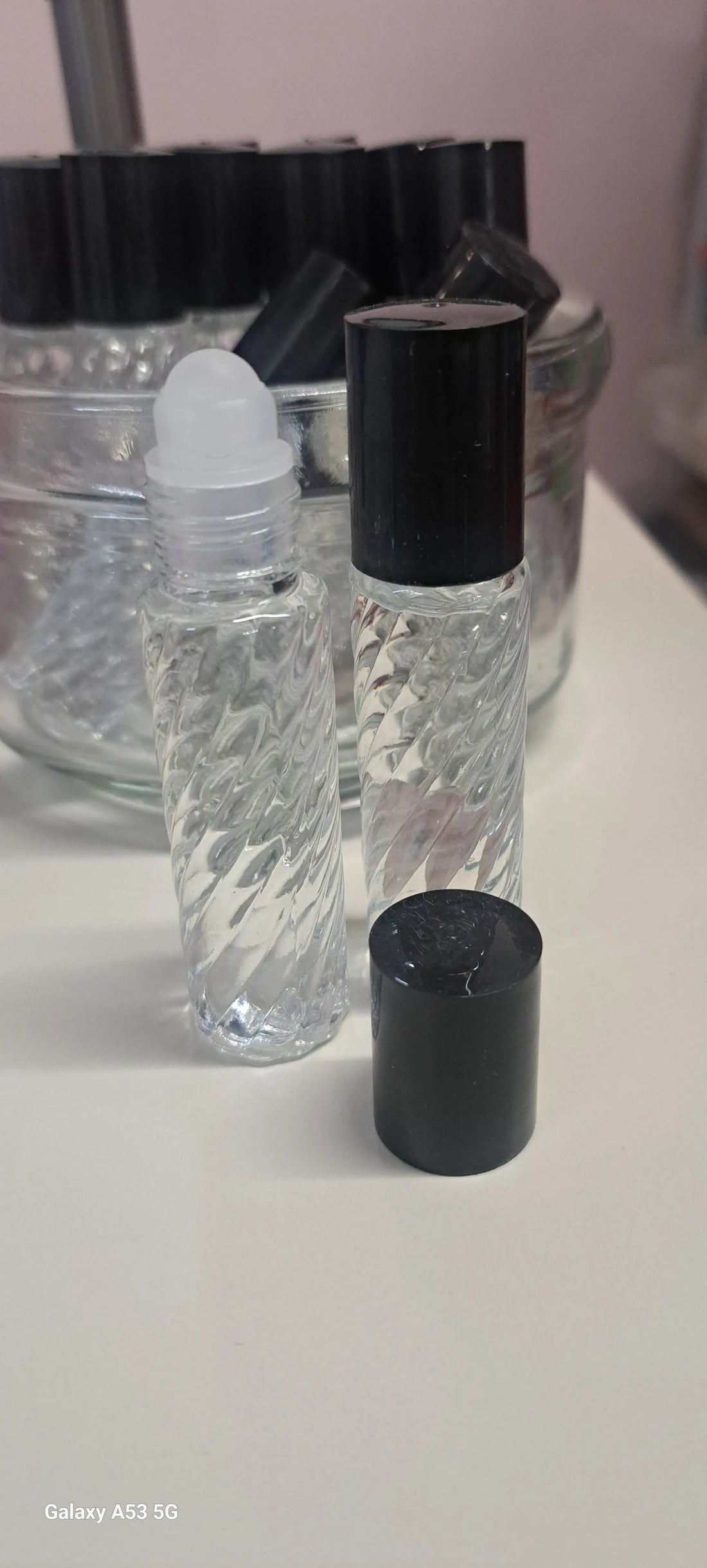 White Amber Parfume Roller Atomic Beauty Emporium