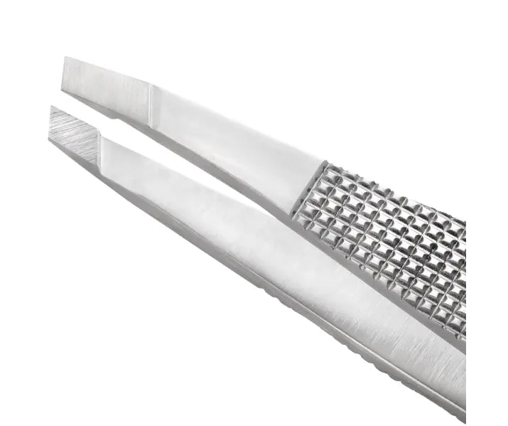 Wide Grip Slant Tweezer Tweezerman